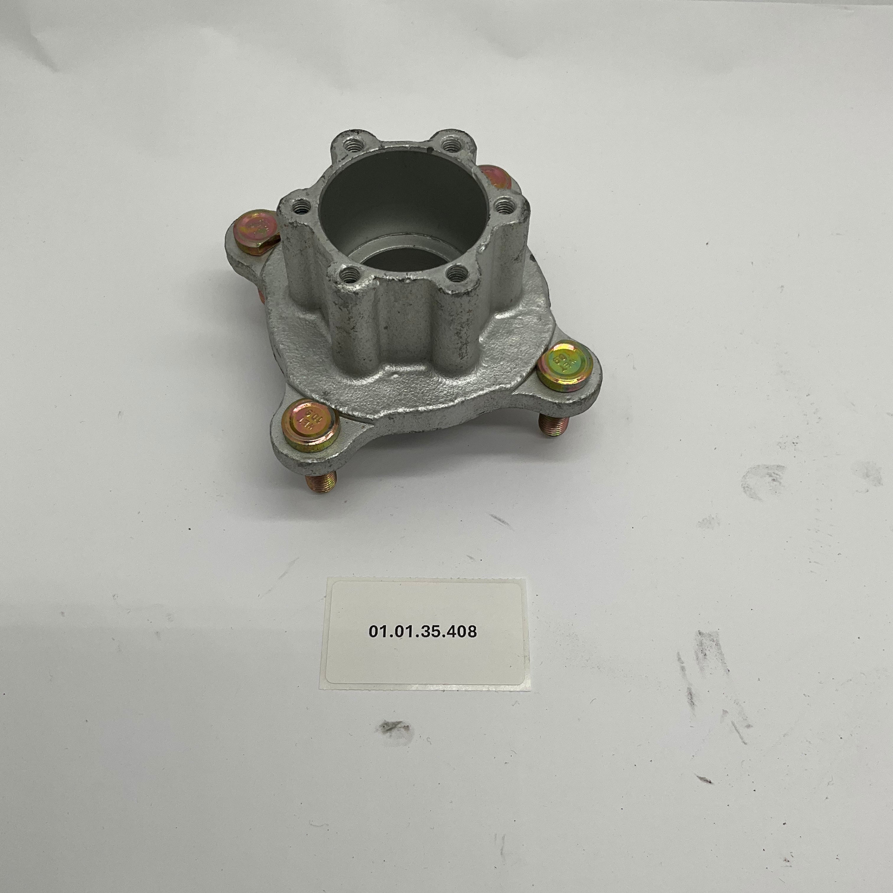 01.01.35.408 Front Hub