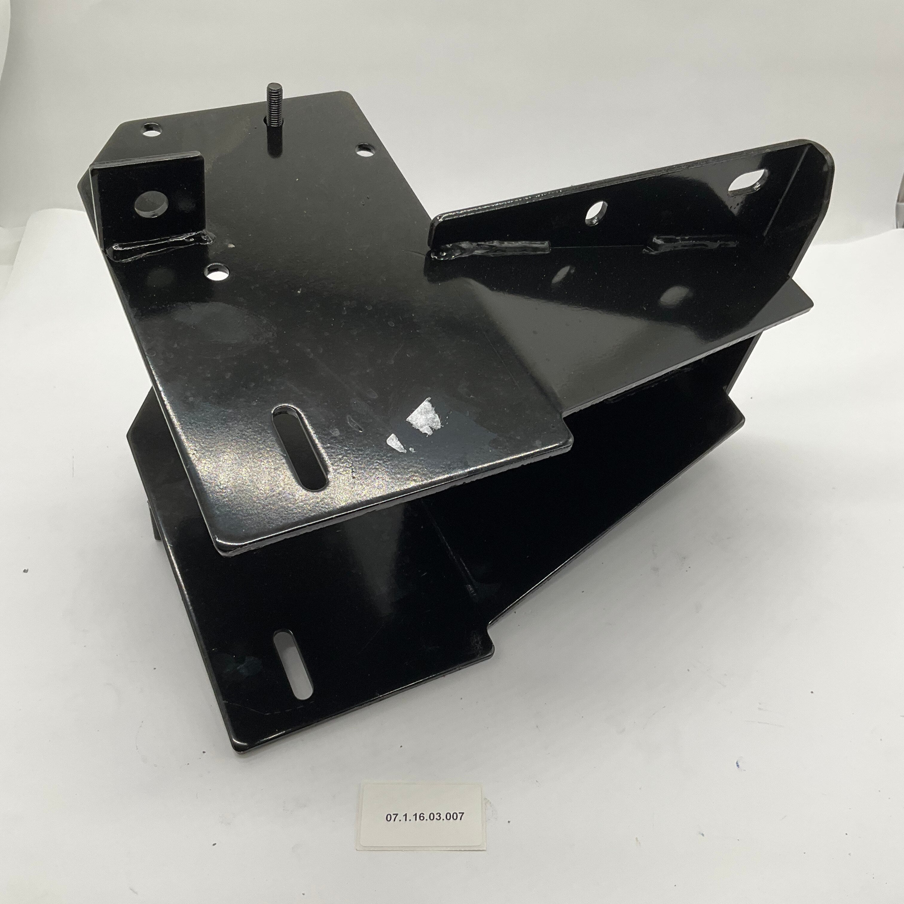 07.1.16.03.007 Engine Mount Shoe
