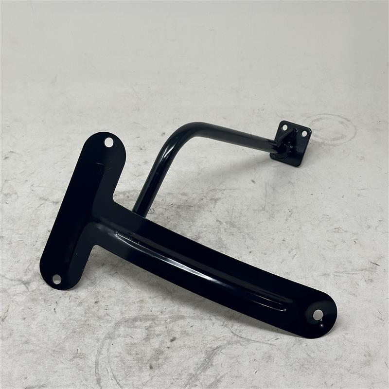 09.01.47.609 Front Fender Bracket
