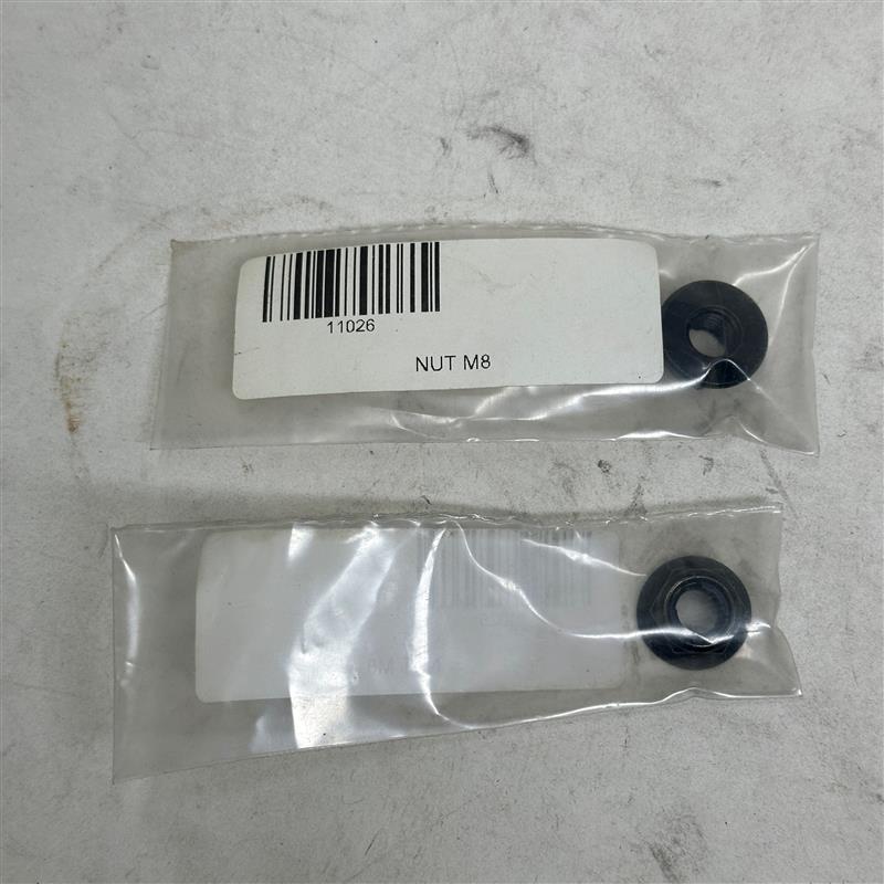 11026 Nut M8