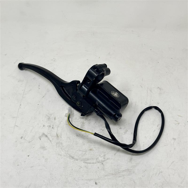 27320 Brake Master Cylinder