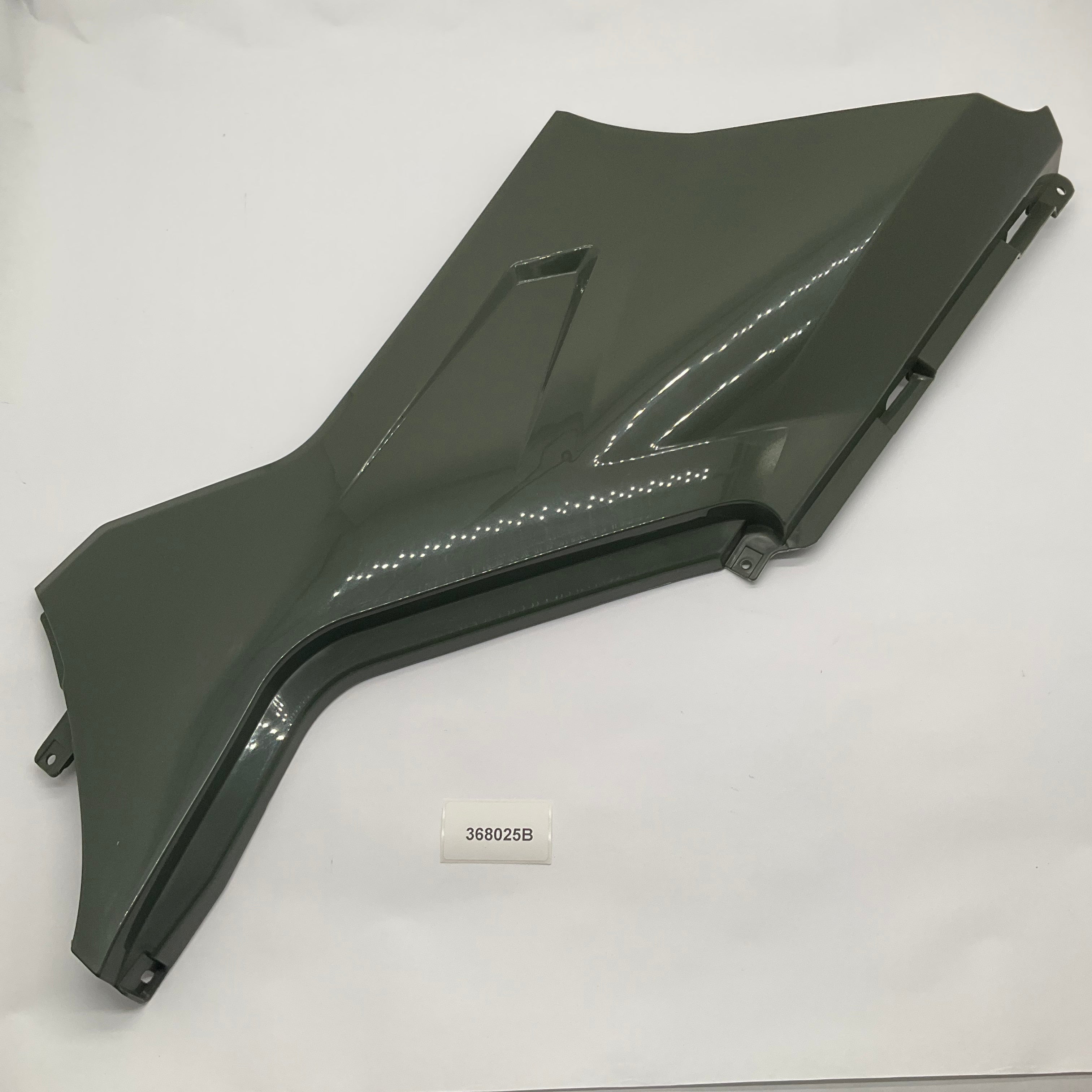 368025B Left Side Cover Green