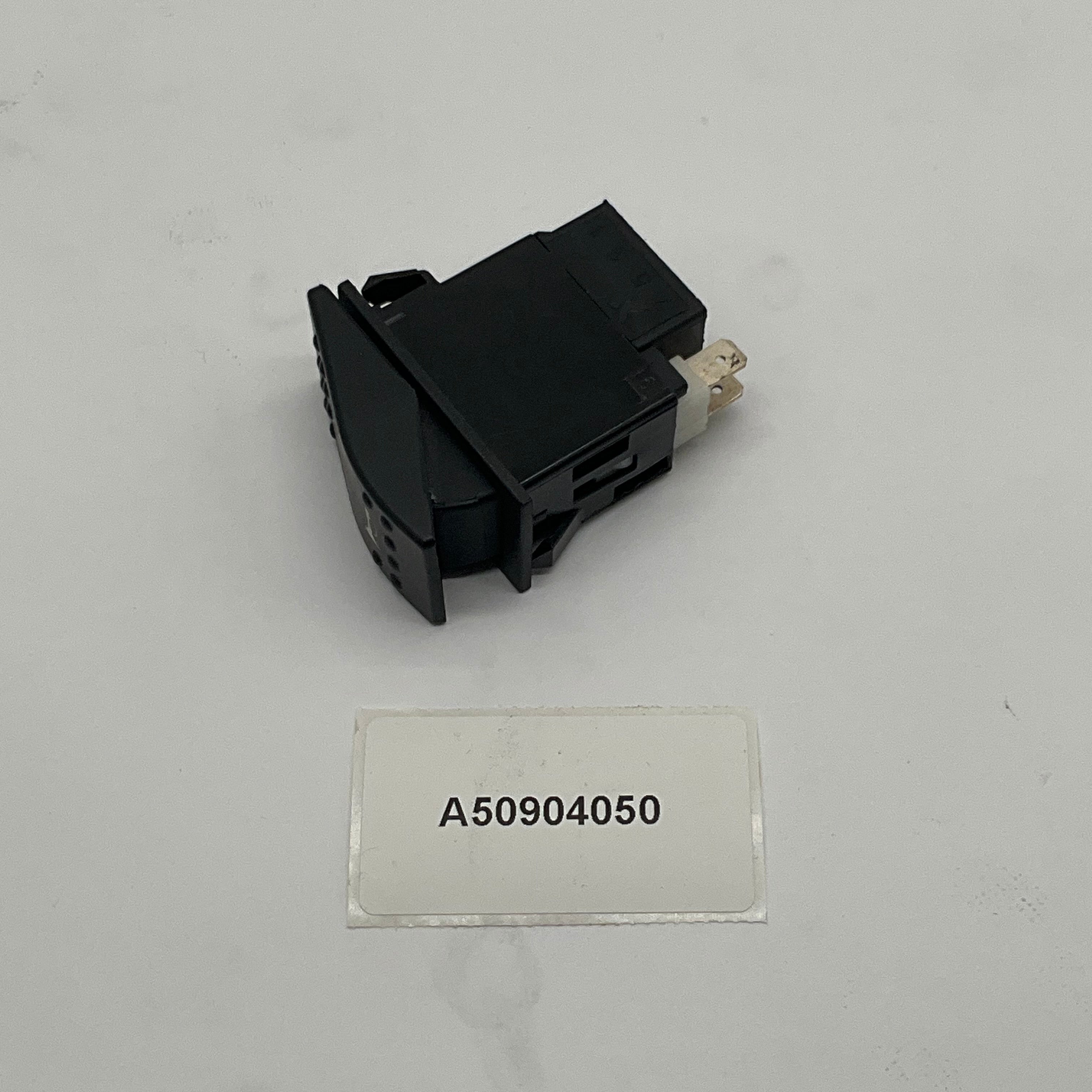 A50904050 Horn Button