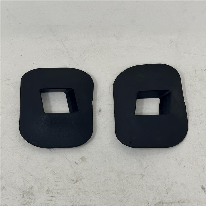 AW5305121-009A Cover of front upright (driver side)