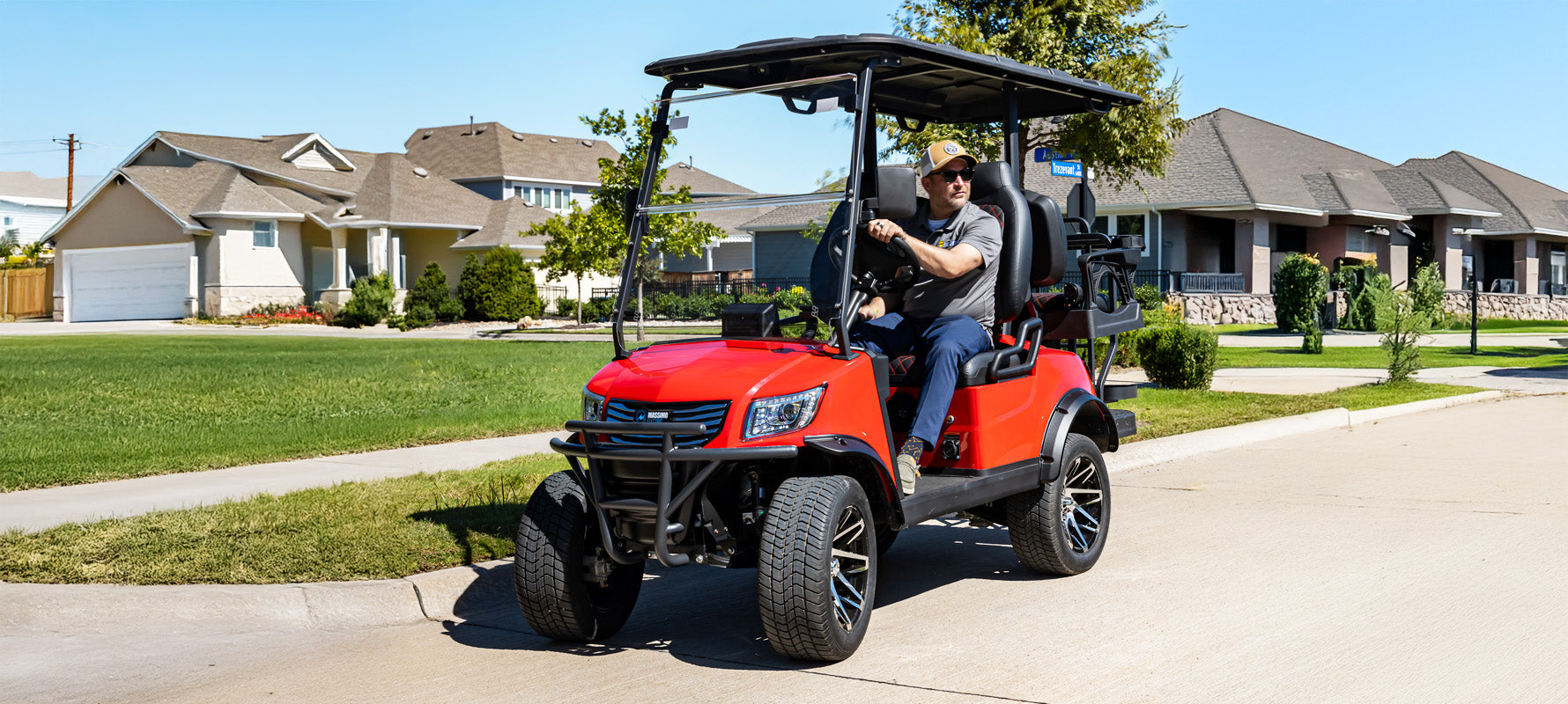 EXPLORE THE MVR 2X GOLF CART